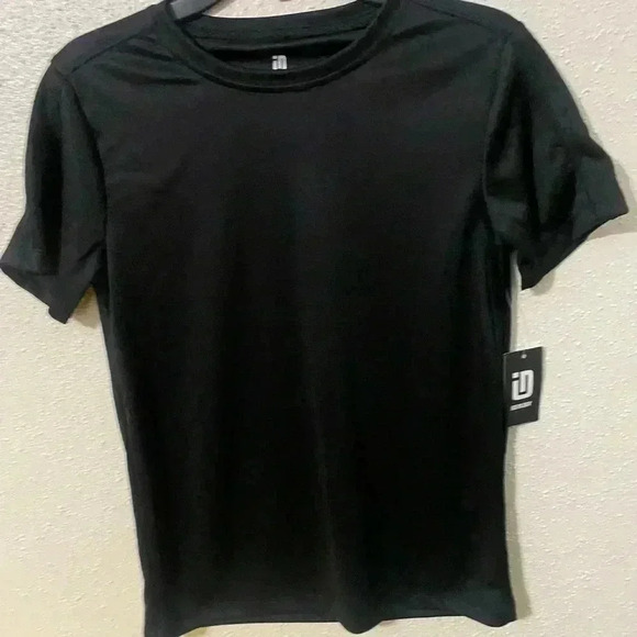 Big Boys Bundle - Marvel Long Sleeve Tee, Ideology and Unvibe Short Sleeve Tees. - Picture 4 of 9